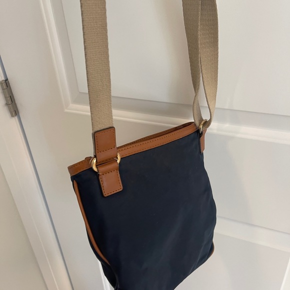 Michael Kors cross body bag - Picture 3 of 4